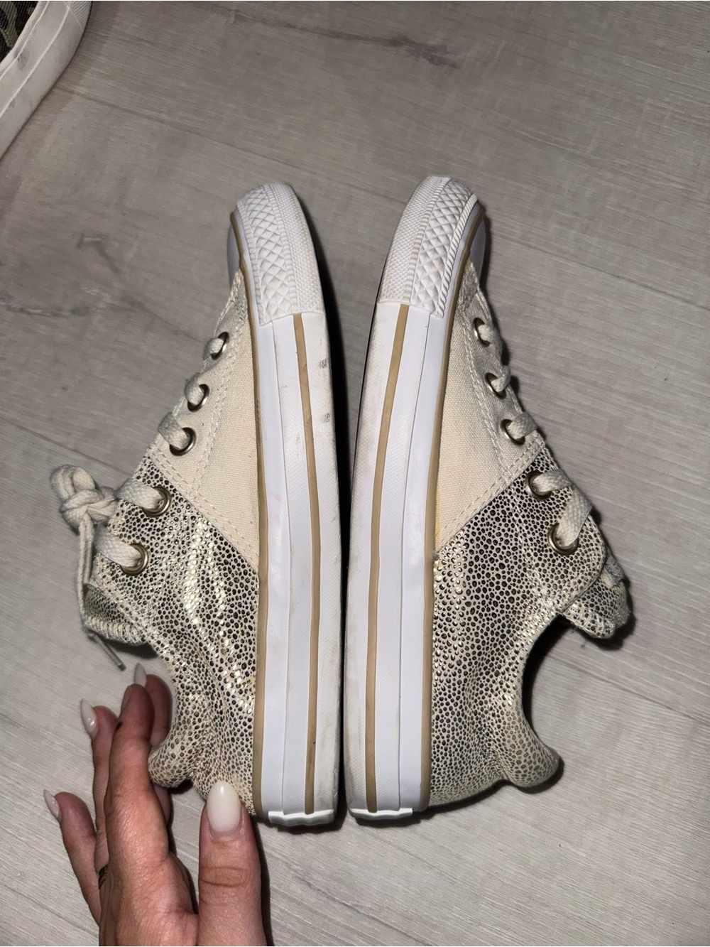 Converse 5.5 cream and gold - Picture 4 of 8